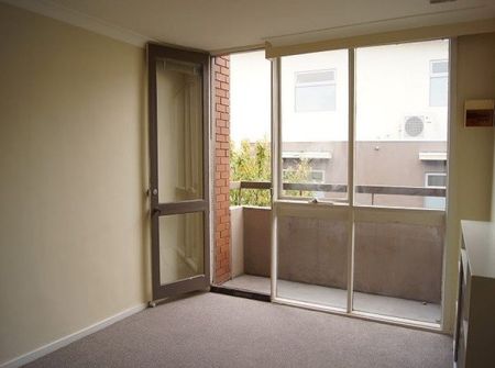 5/43 Dover Street, Flemington VIC 3031 - Photo 5