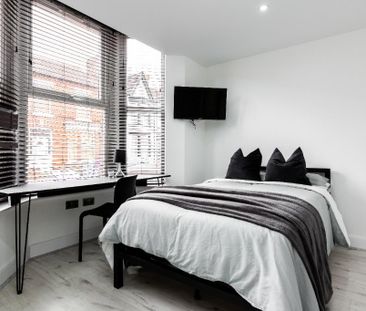 6 bedroom house to rent - Photo 3