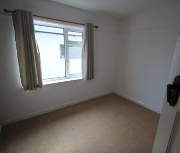 3 bedroom bungalow to rent - Photo 4