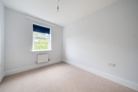 5 bedroom mid terraced house to rent, - Photo 3