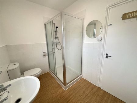 1 bedroom apartment to rent - Photo 2