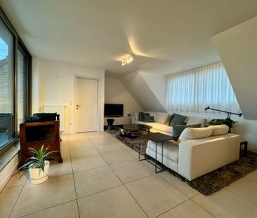 Ruim appartement met 2 slaapkamers, 2 terrassen en garagebpx - Photo 5