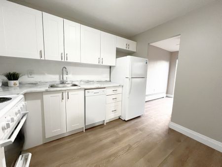 Cedar Towers Apartments - ALL INCLUSIVE - Photo 5