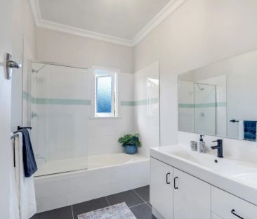 Timeless Charm with Modern Comfort - Castle Hill Views - Photo 5