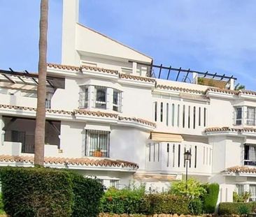 Luxury Apartment for rent in Nueva Andalucia, Spain - Photo 5