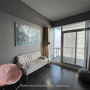 Lakeshore/Parklawn Bright +Spacious 1Bdrm +Den As 2nd Bdrm Waterfront - Photo 2