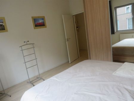 Gemeubeld appartement met één slaapkamer en parking op Antwerpen Zuid! - Foto 3