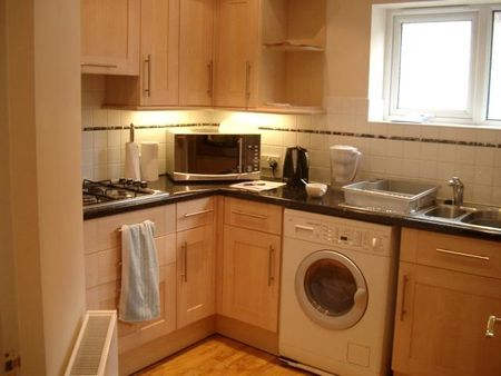 2 bedroom flat to rent - Photo 5