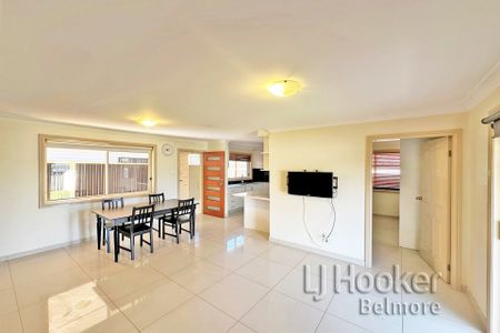 Modern & Spacious 3-Bedroom Granny Flat in Convenient Location! - Photo 2