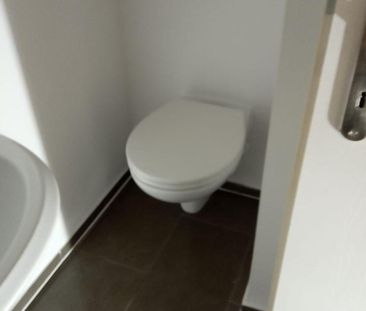 Günstige 1-Zimmer-Altbauwohnung in Chemnitz-Altendorf – frisch reno... - Photo 1