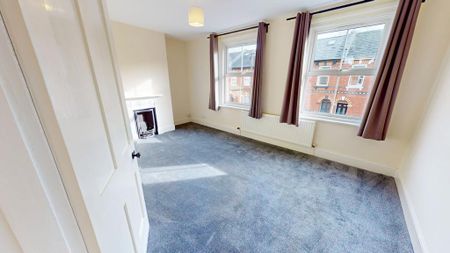 2 bedroom end of terrace house to rent - Photo 3