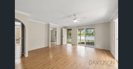 Picture-Perfect Cottage Living in Coomera Waters - Photo 3