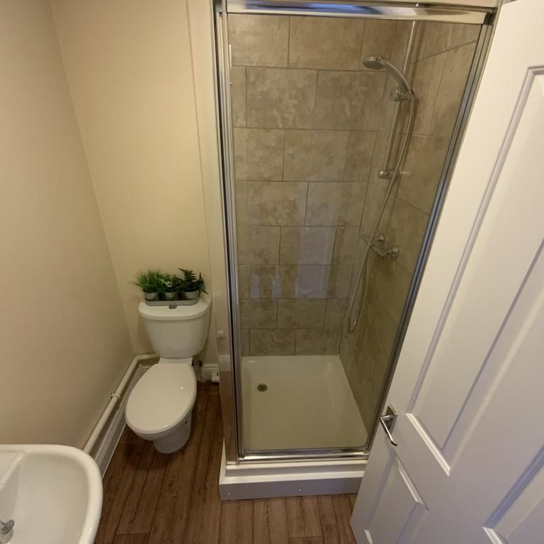 7 bedroom detached house to rent - Photo 1