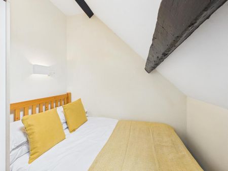 4 bedroom flat to rent - Photo 3