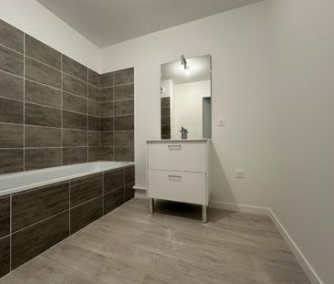 Location Appartement 4 pièces 80m² LUISANT 28600 - Photo 5