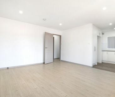 3/33 Auburn Street, Wollongong - Photo 6