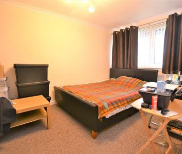 2 bedroom maisonette to rent - Photo 3