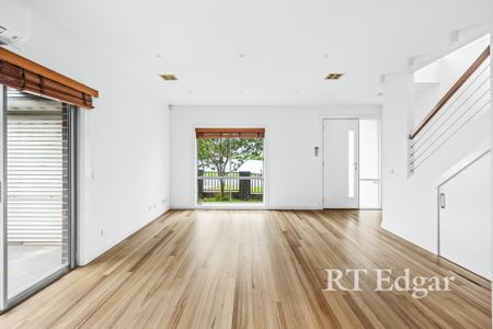 Thinking of selling? Contact our agent - Photo 3