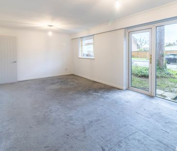 Northdown Road, Solihull, B91 - Photo 1