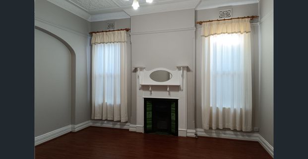 Spacious family home - Photo 1