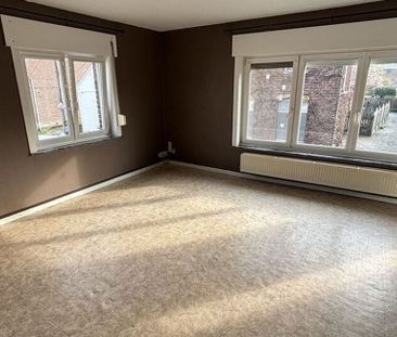 Appartement te huur in Leuze-en-Hainaut voor € 615 met 2 slaapkamers - Photo 4