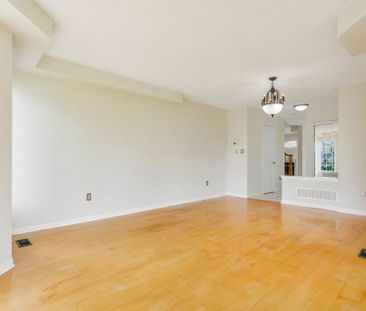 For Lease - 2204 Grand Oak Trail, Oakville, Ontario - Photo 6