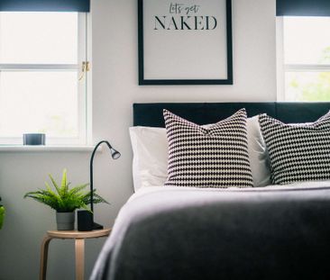 Flat 1, 148 Devonshire Street Room 2 - Photo 1