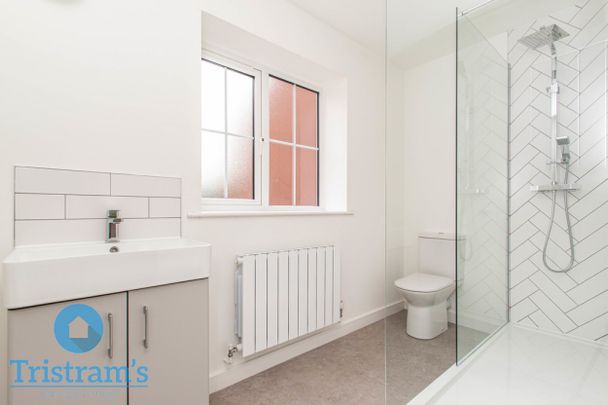 Lacewood Close, Bestwood Village - Photo 1