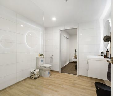 Great Location & Private Patio - Photo 2