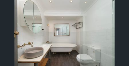 Charming Coastal Home – Whisper Quiet Cul-de-Sac Location - Photo 5