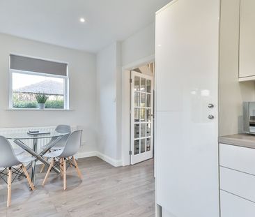 4 Bed Semi-Detached House, Warminster Road, S8 - Photo 3