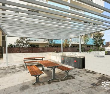 Perfect Start, Great Location - Photo 4