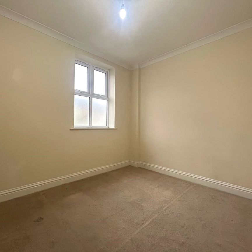 Arthur Street, Aldershot, Hampshire, GU11 1HL - Photo 1
