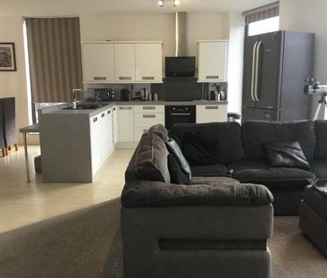 2 bedroom apartment to rent - Photo 1