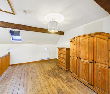 1 bedroom barn conversion to rent - Photo 2