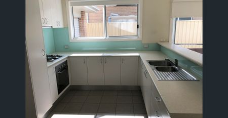 Modern 3-Bedroom Home with Comfort & Convenience - Photo 4