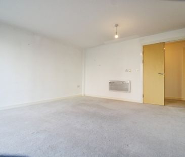 Overstone Court, Cardiff, Cardiff Bay - Photo 4