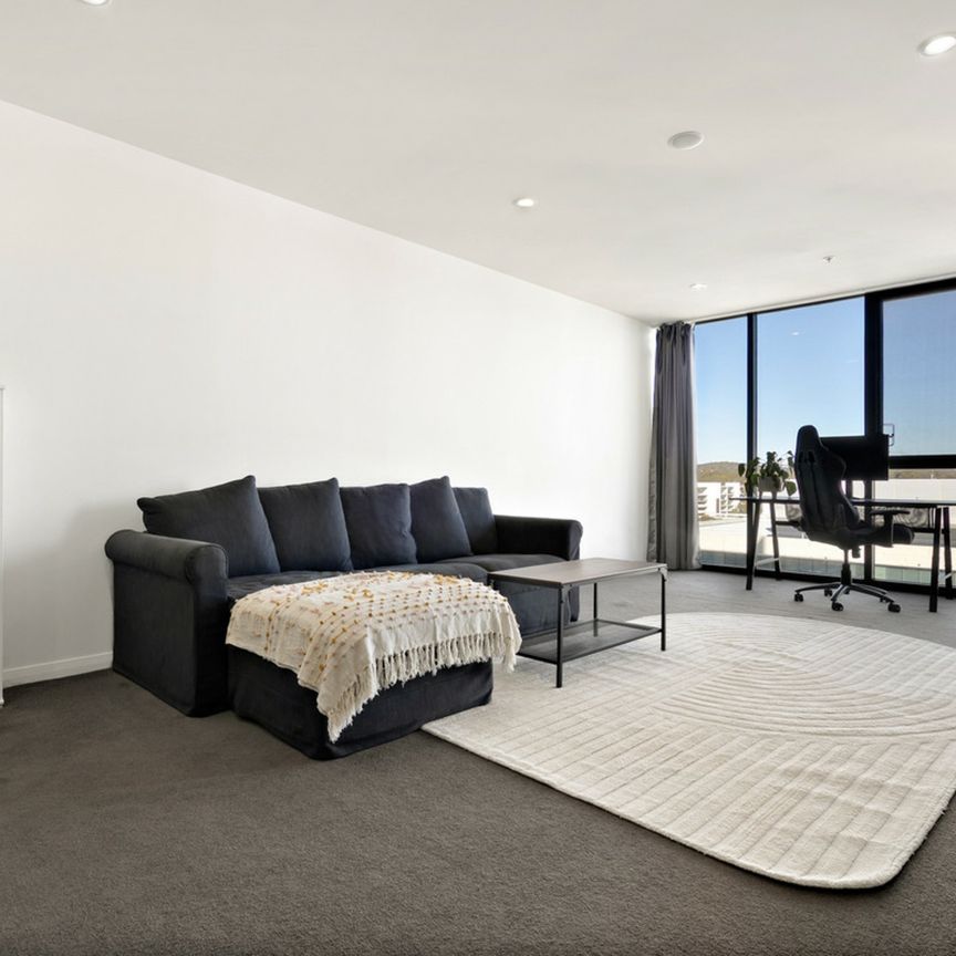 Modern One Bedroom Apartment in the Heart of Belconnen - Photo 1