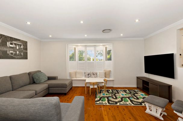 Furnished 4-Bedroom Home + Study + Water usage included – Short-Term Lease - Photo 1