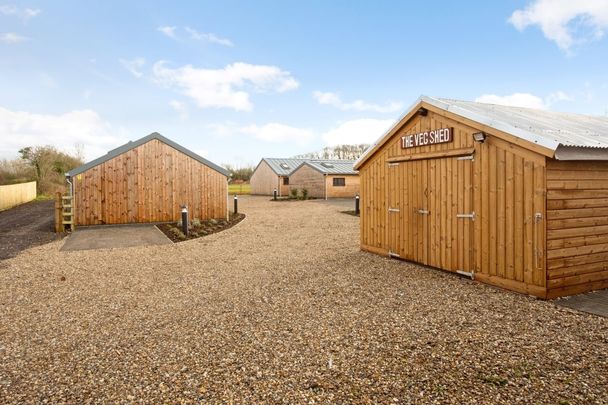 2 bedroom barn to rent - Photo 1