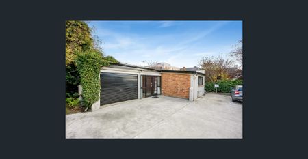 Low Maintenance One Bedroom Unit - Photo 3