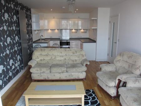 2 bedroom apartment to rent - Photo 3