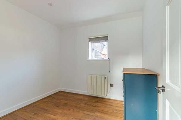 2 bed Flat for rent - Photo 1