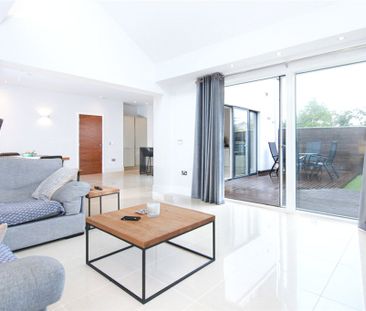 14 Brighouse Park Drive - Photo 3