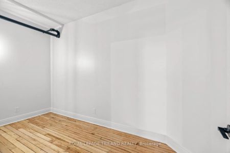 330 Clarence Street #504 - Photo 3