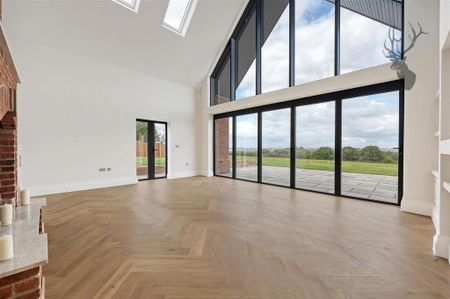 4 bedroom barn conversion to rent - Photo 2