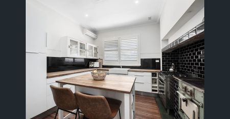 Charming Family Home with a Touch of History and Modern Conveniences - Photo 3