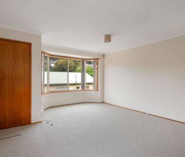 Immaculate two bedroom villa - Photo 2