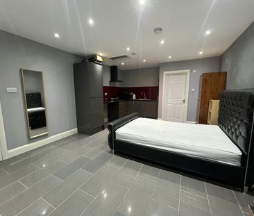 Room in a Shared House, Templars Field, CV4 - Photo 1