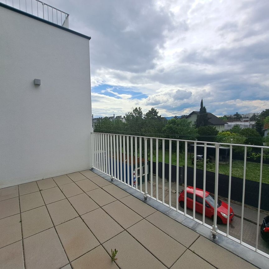 Großzügige 2-Zimmer Wohnung mit Balkon! - Photo 1